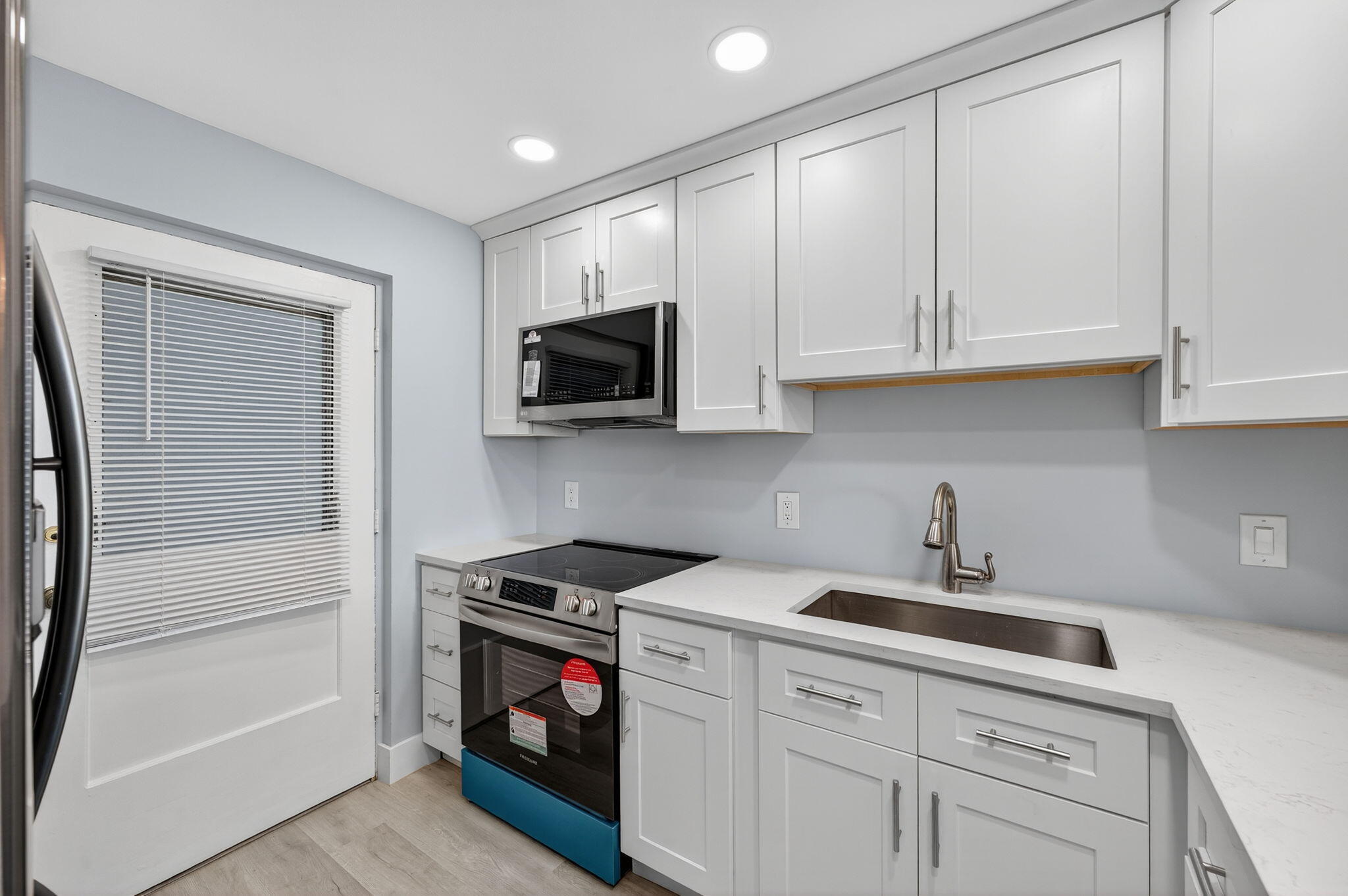 5500 Northwest 2nd Avenue, Unit 314 Boca Raton, FL 33487 - Photo 5 of 35 Kitchen3