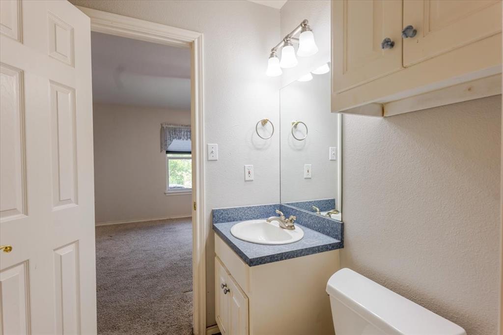 2400 Carter Road Springtown, TX 76082 - Photo 11 of 36