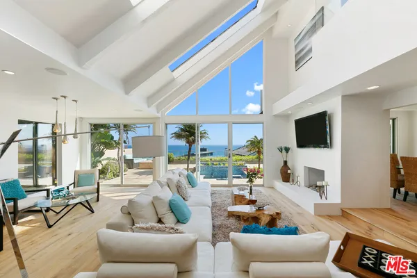 $4,995,000 | 31522 Broad Beach Road, Malibu, CA 90265