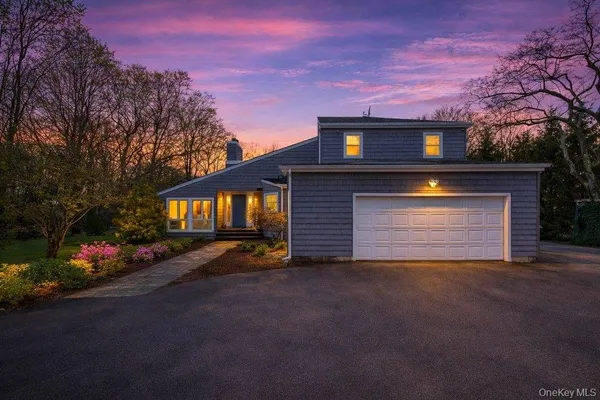 $915,000 | 4 Monte Lane, Center Moriches, NY 11934