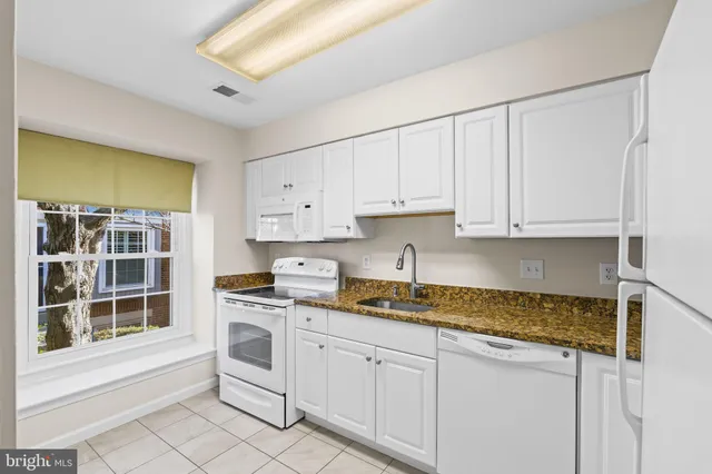 $4,000 | 786 North Vermont Street, Arlington, VA 22203