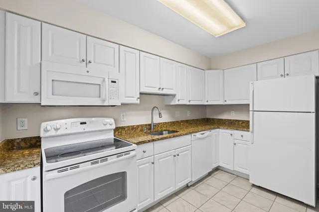 $4,000 | 786 North Vermont Street, Arlington, VA 22203