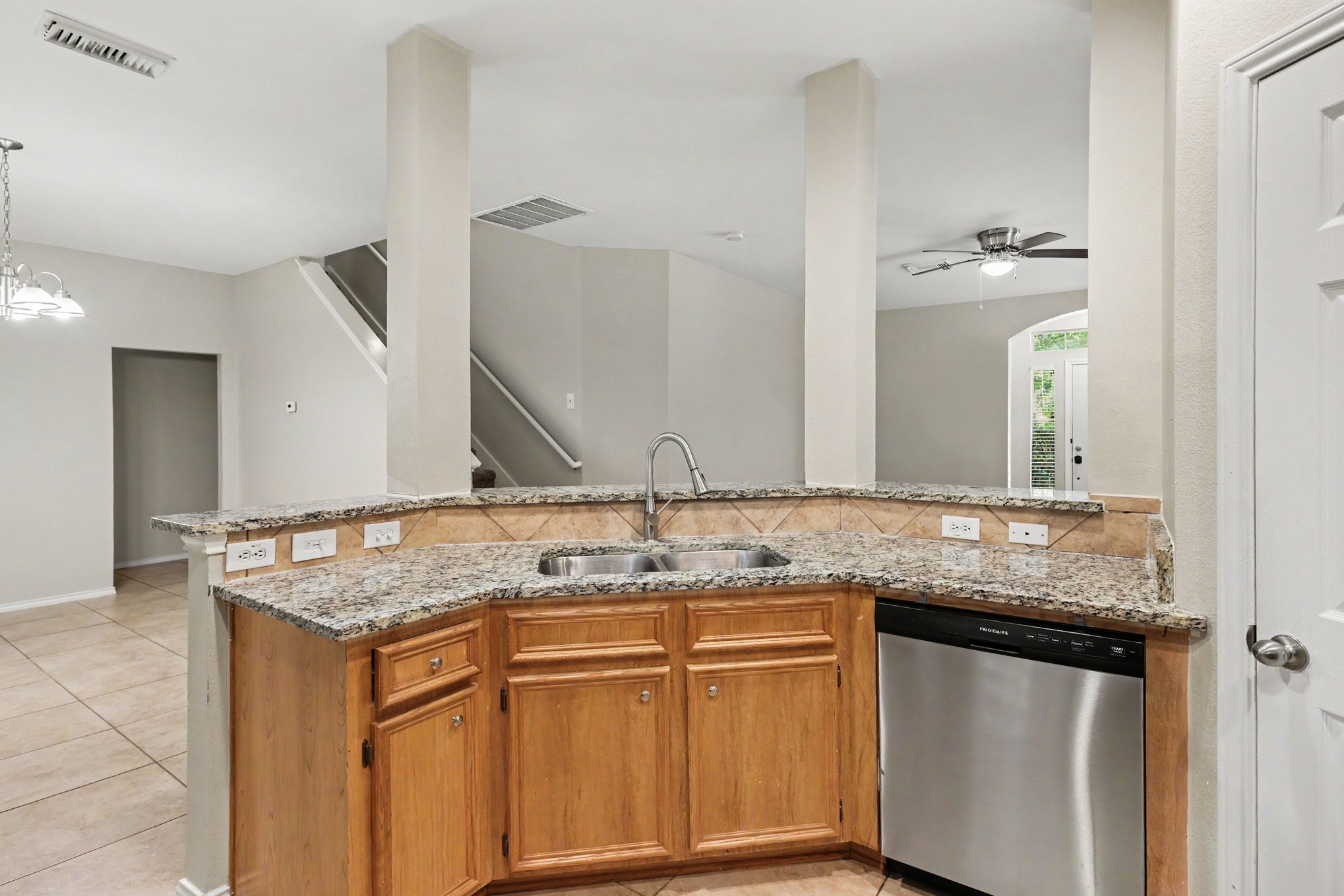2423 Colonial Springs Lane Spring, TX 77386 - Photo 10 of 25