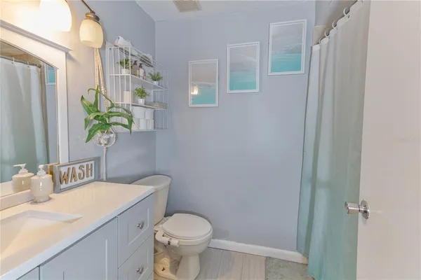 $2,250 | 3112 Oranole Road, Orlando, FL 32810