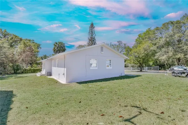 $2,250 | 3112 Oranole Road, Orlando, FL 32810