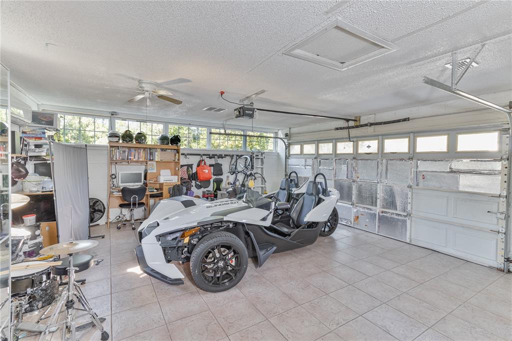 3112 Oranole Road Orlando, FL 32810 - Photo 2 of 18