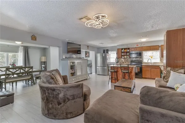 $2,250 | 3112 Oranole Road, Orlando, FL 32810