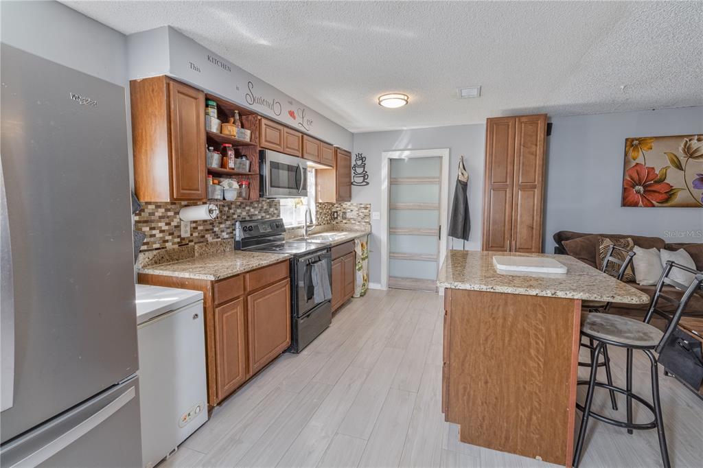 3112 Oranole Road Orlando, FL 32810 - Photo 4 of 18