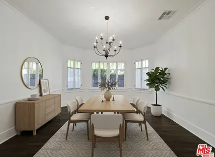 $7,995 | 743 North Orange Drive, Los Angeles, CA 90038