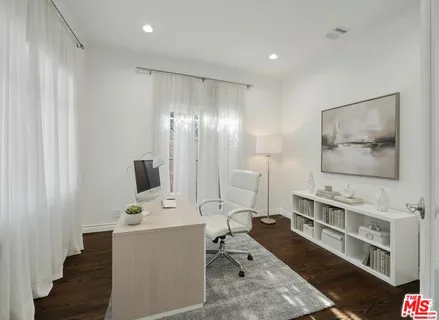 $7,995 | 743 North Orange Drive, Los Angeles, CA 90038