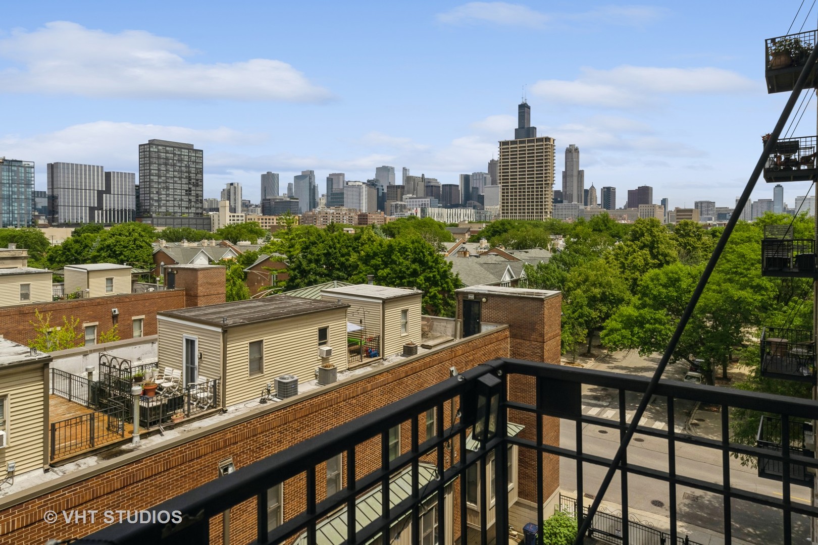 811 South Lytle Street, Unit 412 Chicago, IL 60607 - Photo 16 of 18 a view of a city from a balcony