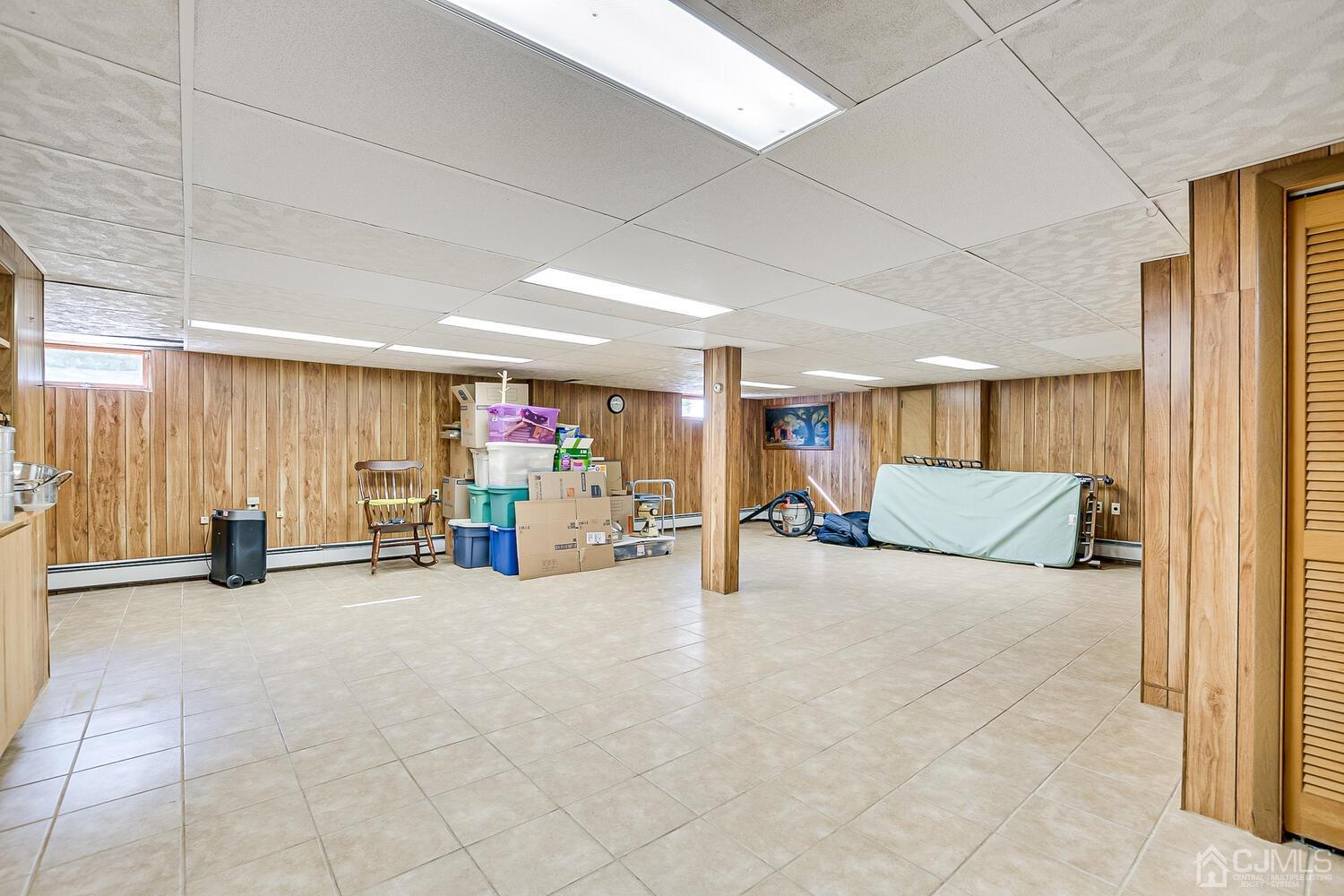 7 Paley Place Edison, NJ 08817 - Photo 39 of 53 a view of a livingroom with closet and a couch