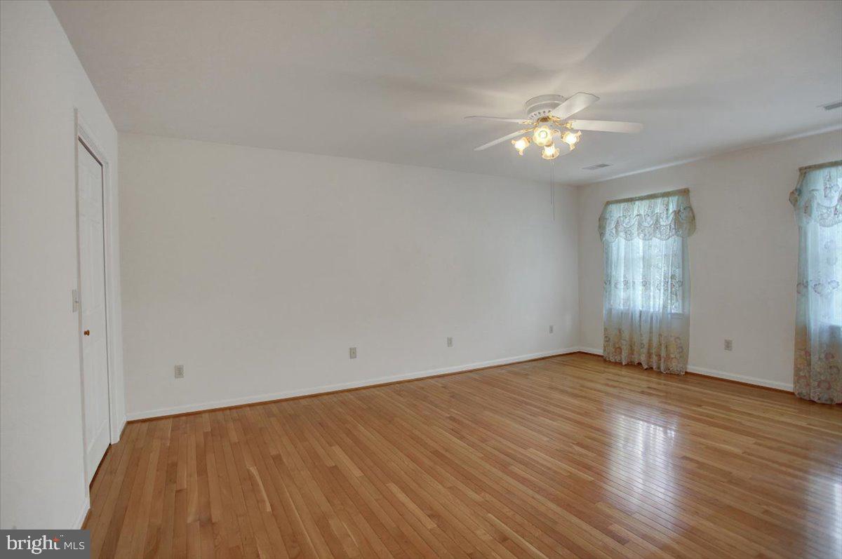 6911 Tommytown Road Sharpsburg, MD 21782 - Photo 27 of 52 Primary bedroom