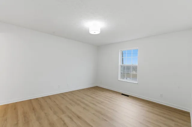 $265,000 | 906 Spruce Street, Springfield, TN 37172