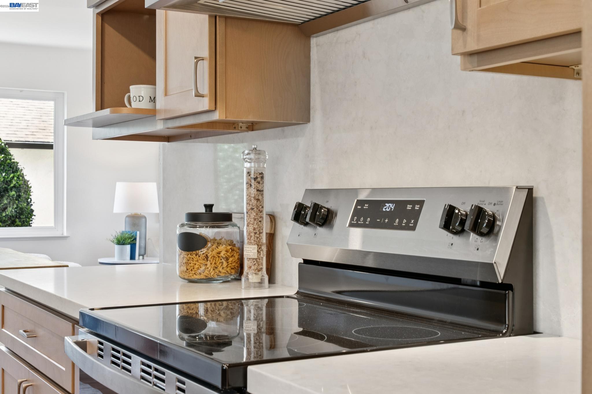 13048 Brookpark Road Oakland, CA 94619 - Photo 20 of 59