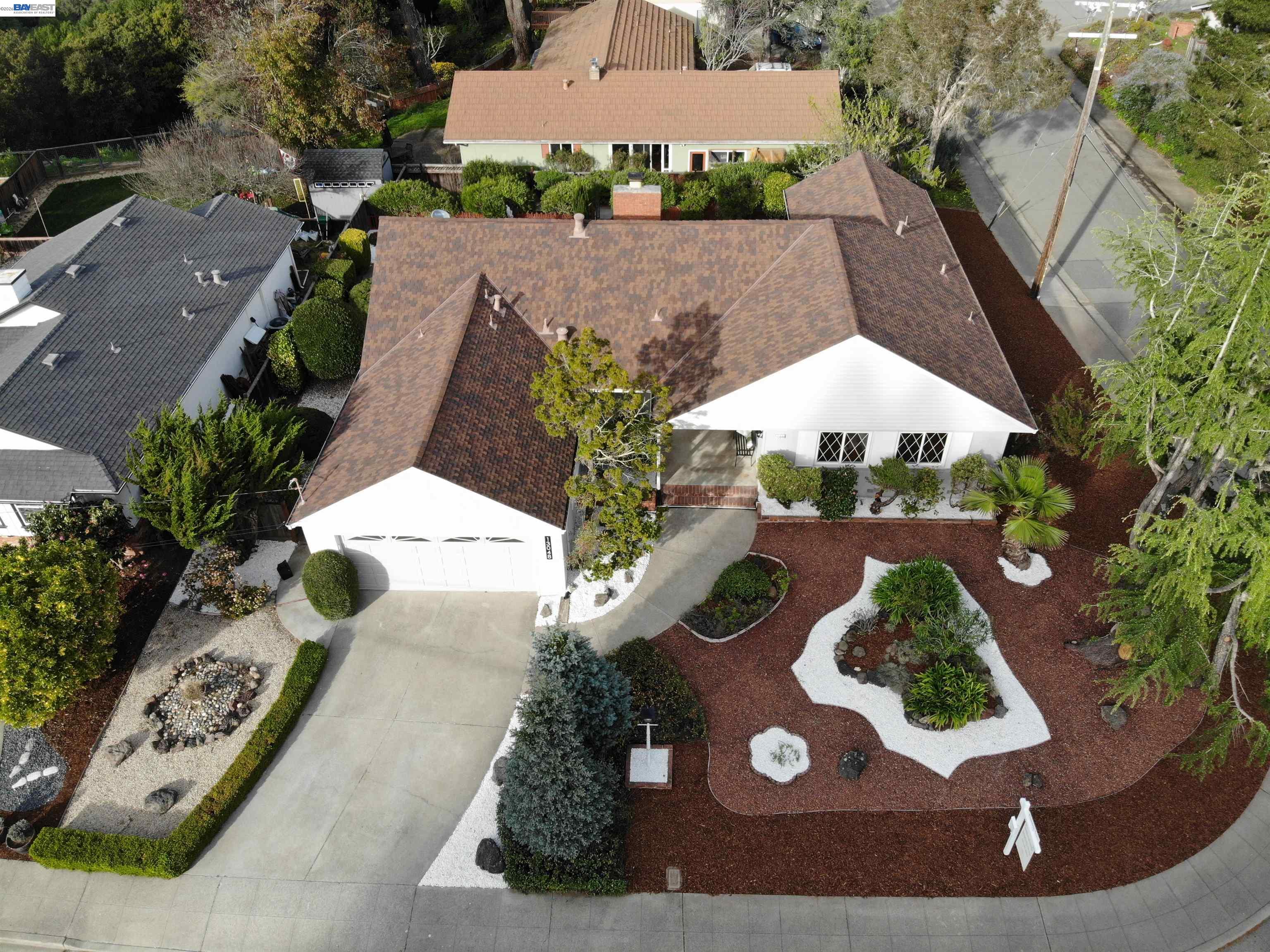 13048 Brookpark Road Oakland, CA 94619 - Photo 3 of 59