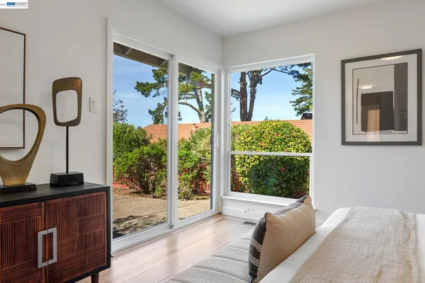 $1,150,888 | 13048 Brookpark Road, Oakland, CA 94619