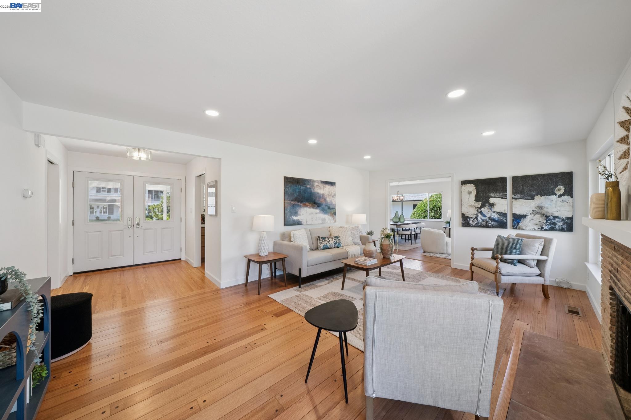 13048 Brookpark Road Oakland, CA 94619 - Photo 10 of 59