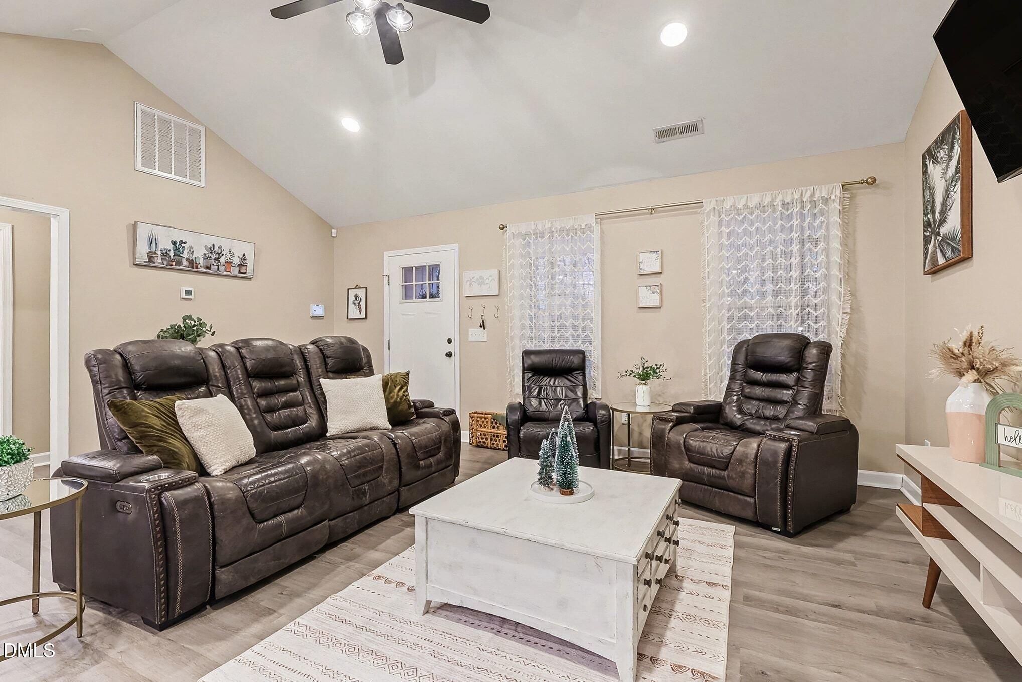 115 Southern High School Road Graham, NC 27253 - Photo 11 of 34 a living room with furniture