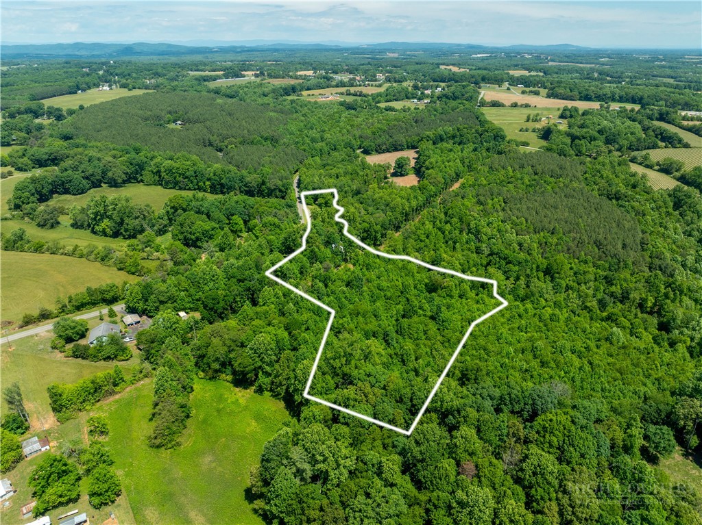 142 Pioneer Road Harmony, NC 28634 - Photo 17 of 49