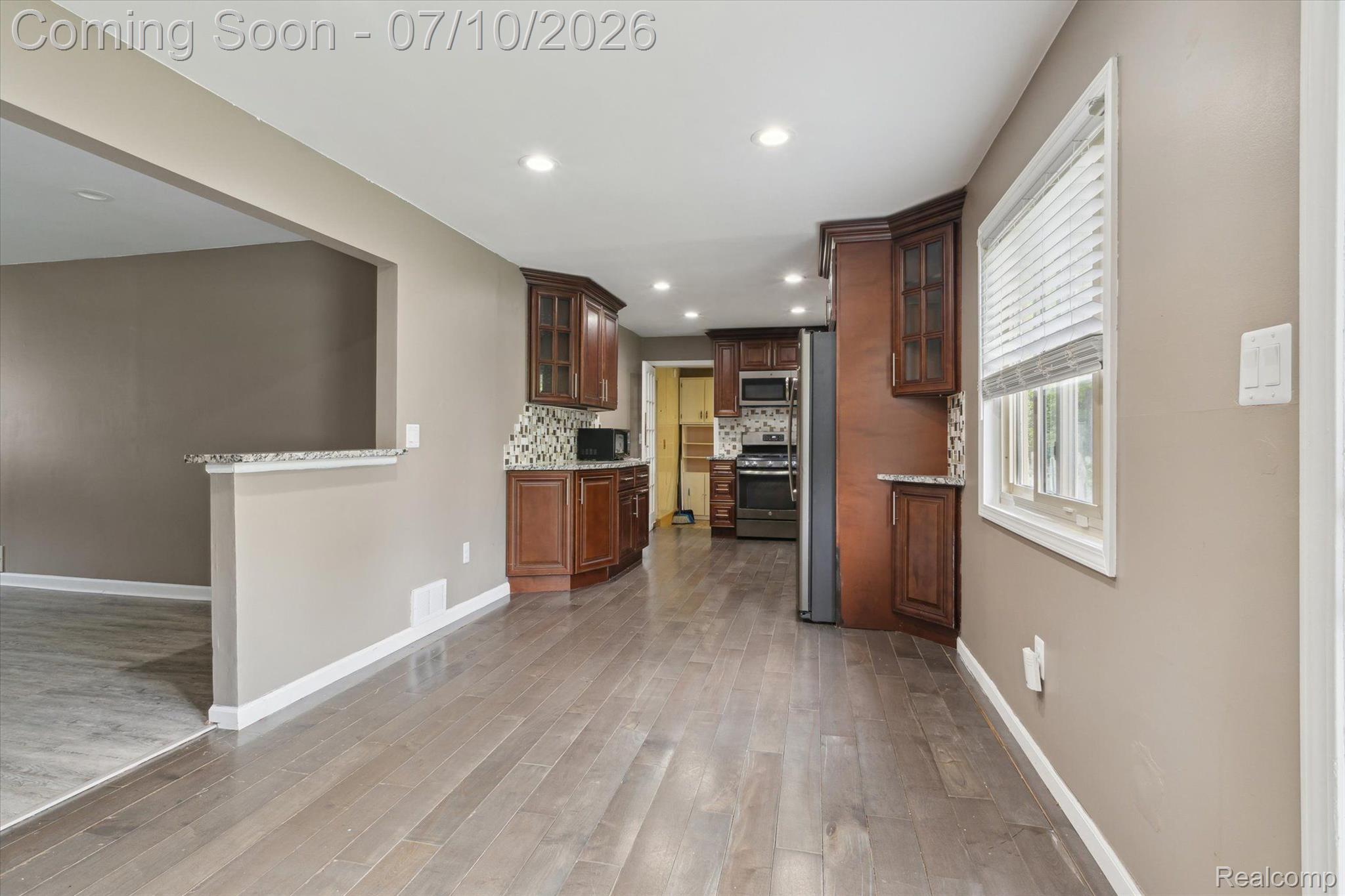 500 Trombley Road Troy, MI 48083 - Photo 10 of 32