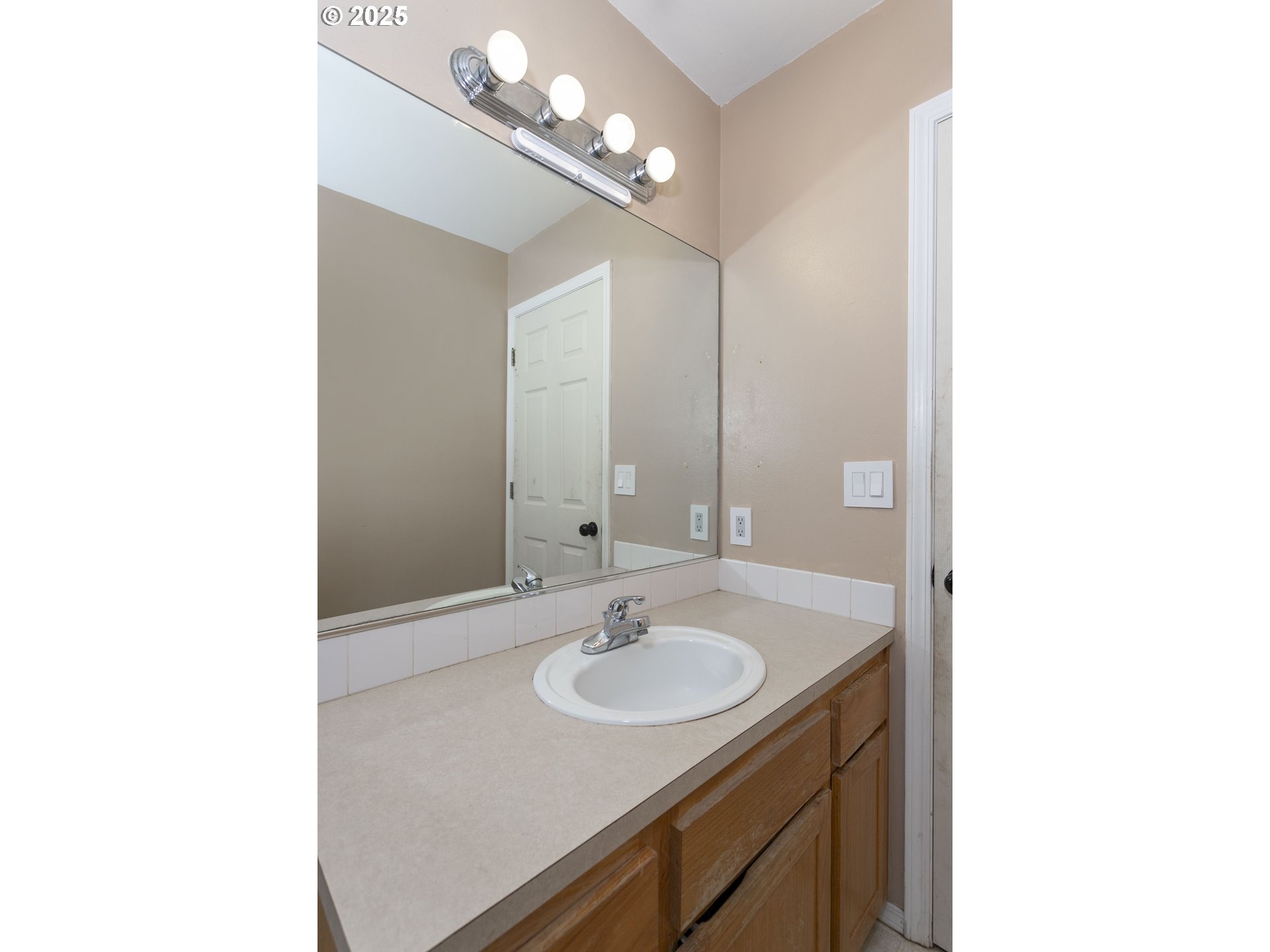 38909 Cascadia Village Drive Sandy, OR 97055 - Photo 21 of 34