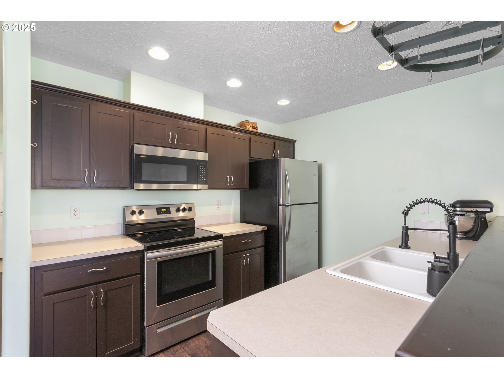 38909 Cascadia Village Drive Sandy, OR 97055 - Photo 10 of 34