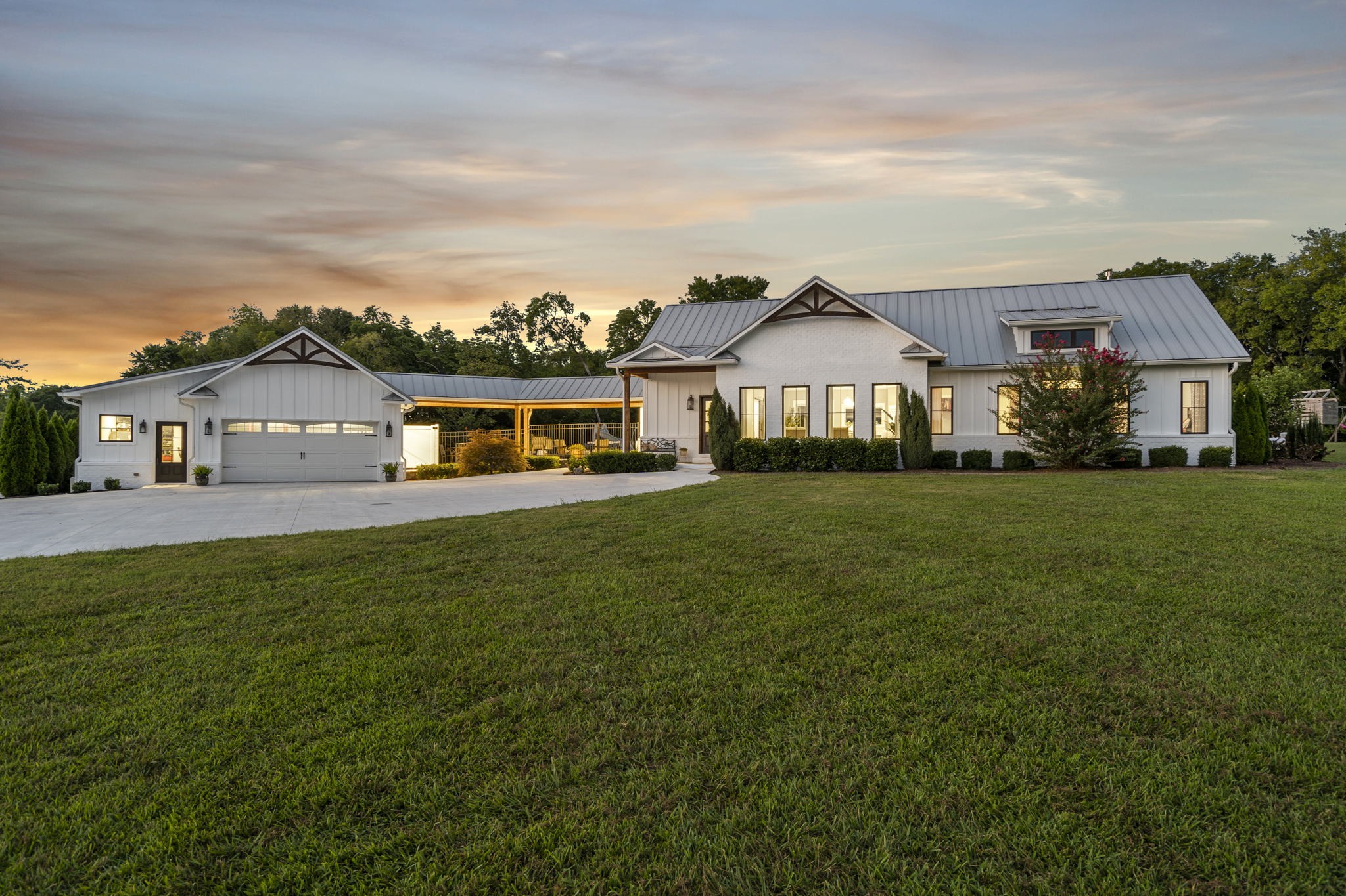8518 Newtown Road Rockvale, TN 37153 - Photo 1 of 69 a front view of a house with a yard