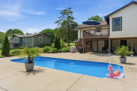 $1,100,000 | 7939 Hooten Hows Road, Nashville, TN 37221