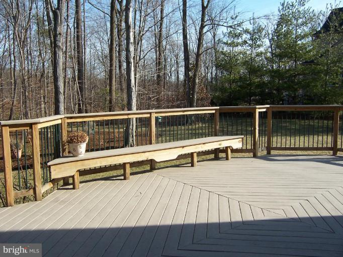 1323 Windsor Ridge Lane Annapolis, MD 21409 - Photo 14 of 17 Deck