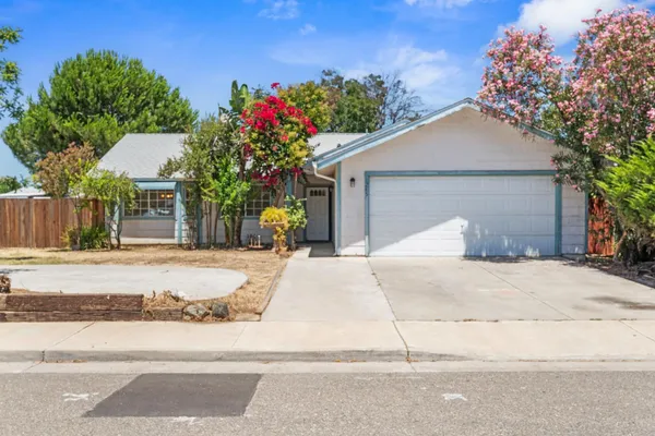 $375,000 | 1285 Bonta Avenue, Gustine, CA 95322