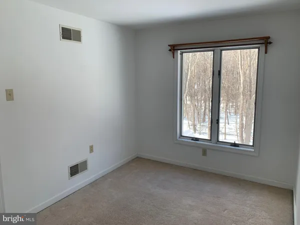 $282,000 | 305 Cooper Lane, McConnellsburg, PA 17233