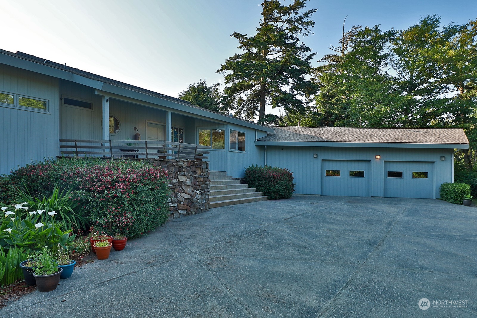 1287 West Beach Road Oak Harbor, WA 98277 - Photo 3 of 40 Gallery Image 3