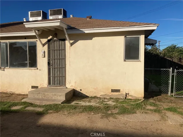 $1,400 | 980 West C West, Colton, CA 92324
