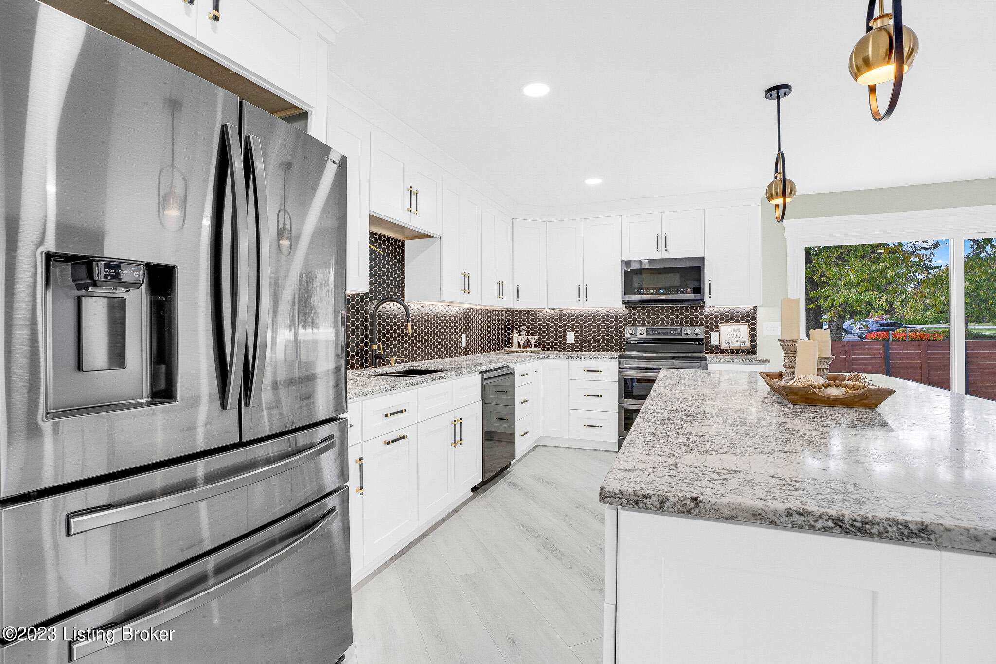 726 Indian Ridge Road Louisville, KY 40207 - Photo 10 of 50 Kitchen