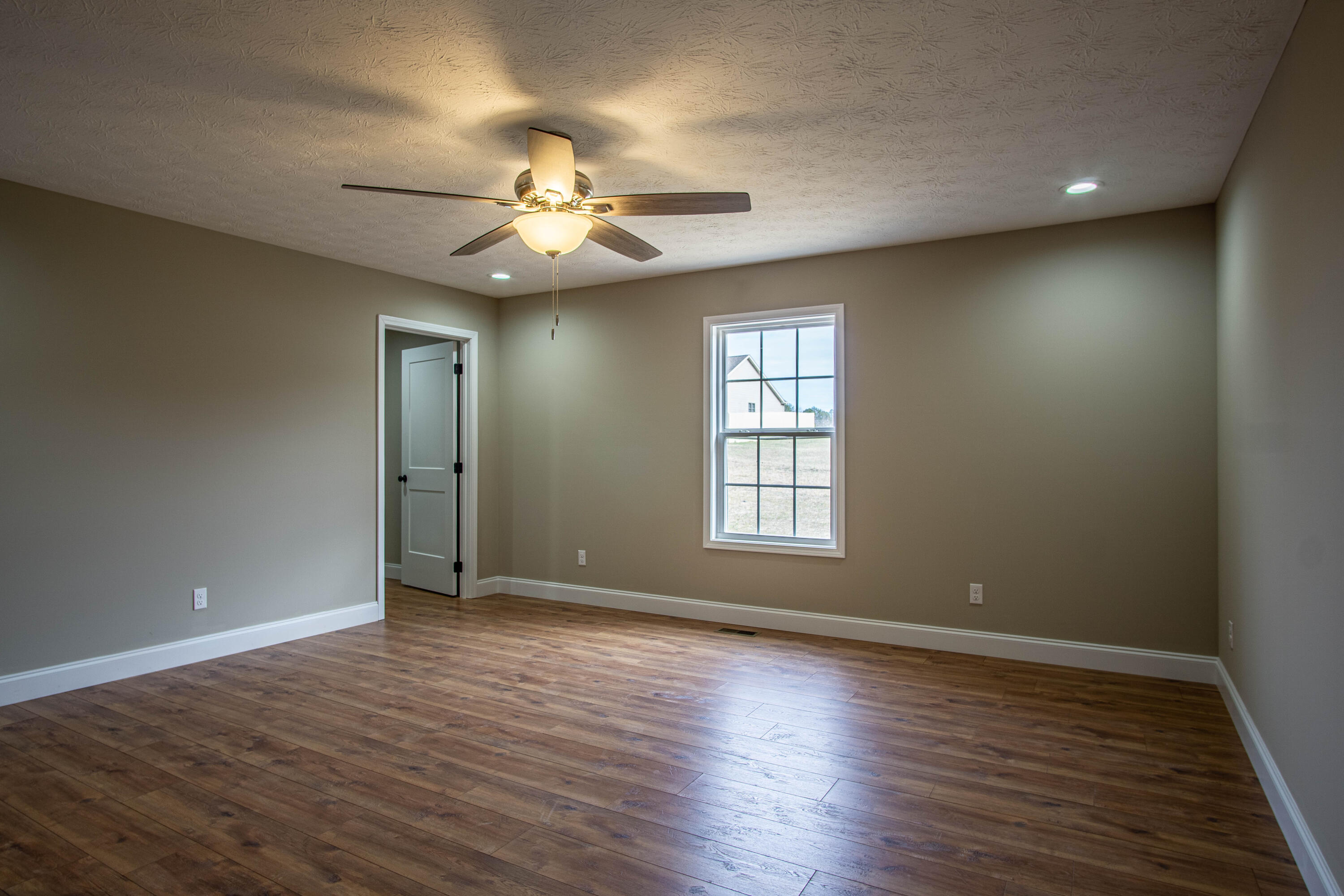 1881 Hightop Road Corbin, KY 40701 - Photo 15 of 36 DSC09858-HDR