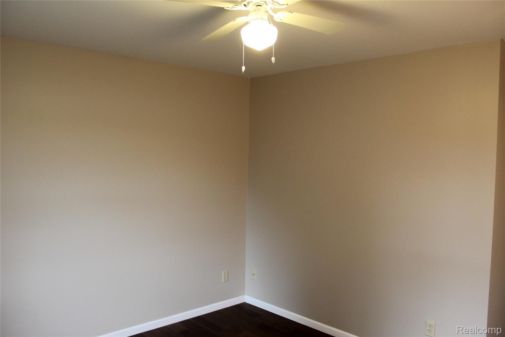 3371 North Center Road Flint, MI 48506 - Photo 19 of 35 IMG_9187.JPG