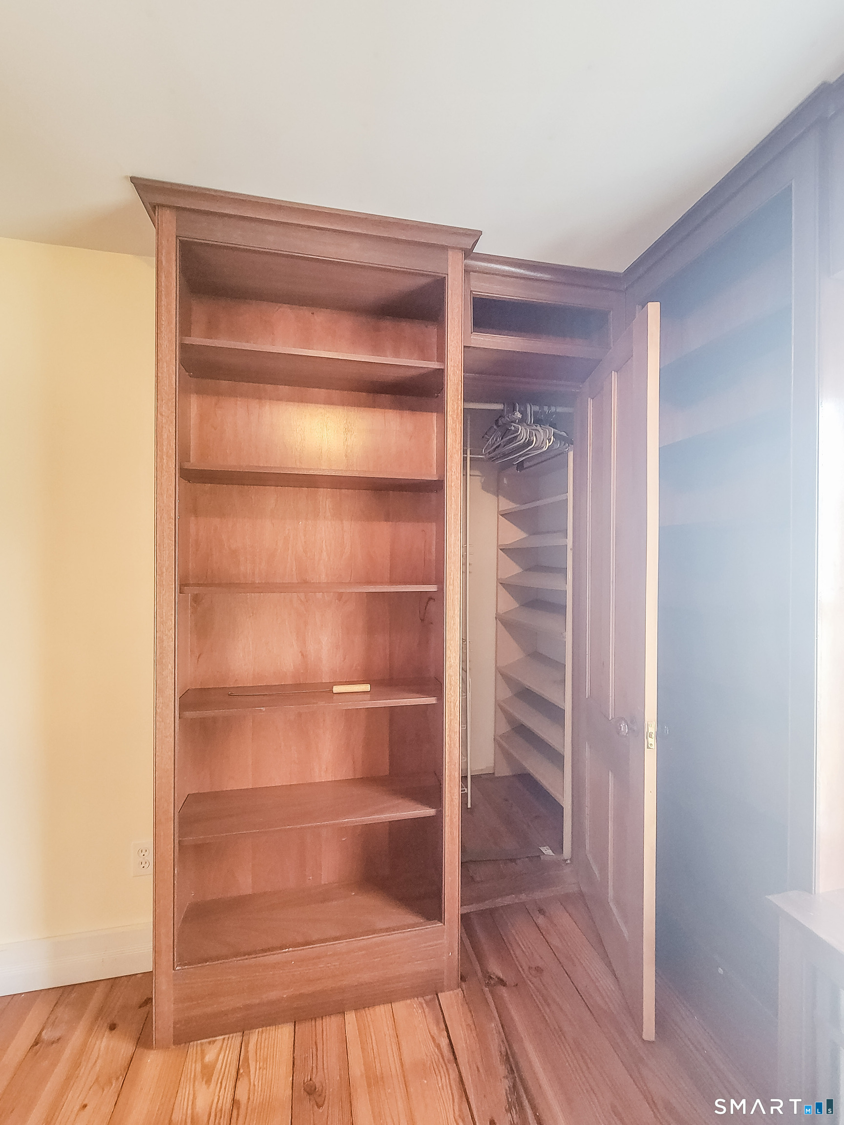 107 Main Street Middlefield, CT 06481 - Photo 7 of 23