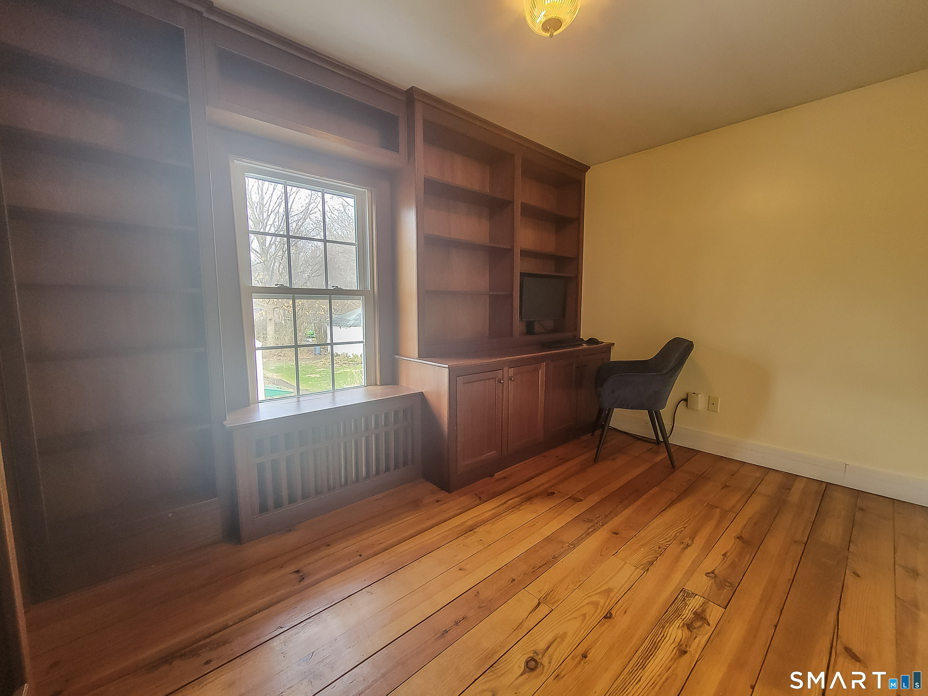 107 Main Street Middlefield, CT 06481 - Photo 9 of 23