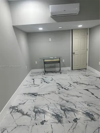 $3,350 | 9724 Southwest 142nd Place, Miami, FL 33186