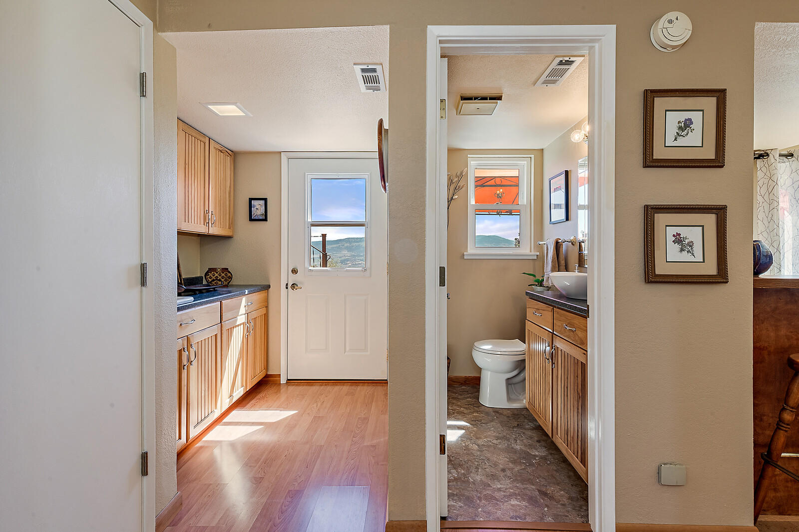 5196 Pioneer Road Medford, OR 97501 - Photo 24 of 94 Mud room and half bath on the main level.