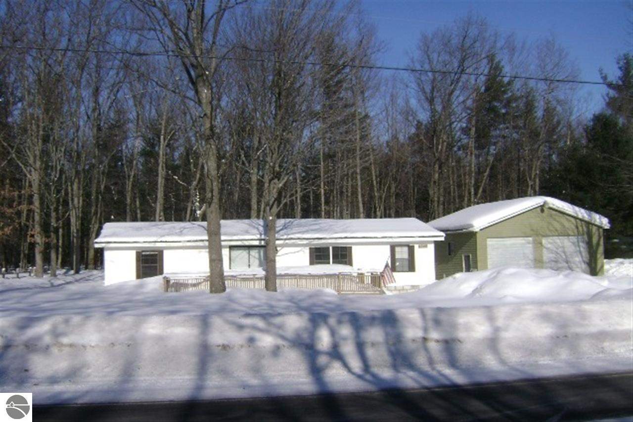 6940 Karlin Road Interlochen, MI 49643 - Photo 1 of 42 1780987.JPG