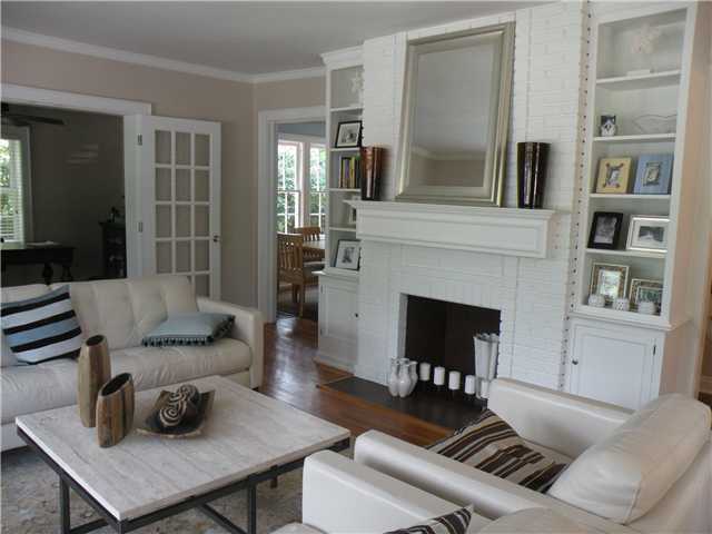 1925 Chelsea Road Upper Arlington, OH 43212 - Photo 2 of 18 Gallery Image 2