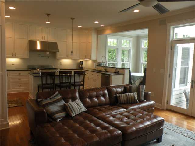 1925 Chelsea Road Upper Arlington, OH 43212 - Photo 5 of 18 Gallery Image 5