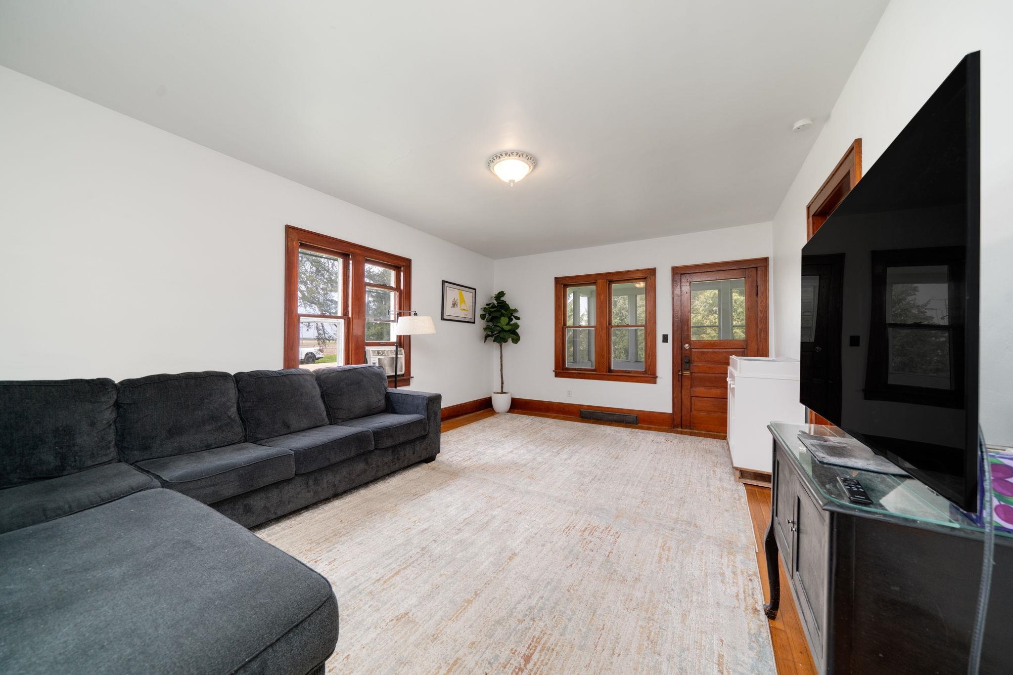 8162 South Perryville Road Cherry Valley, IL 61016 - Photo 10 of 43 Gallery Image 10