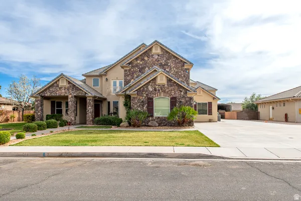 $1,525,000 | 325 West River Willow Lane, Washington, UT 84780
