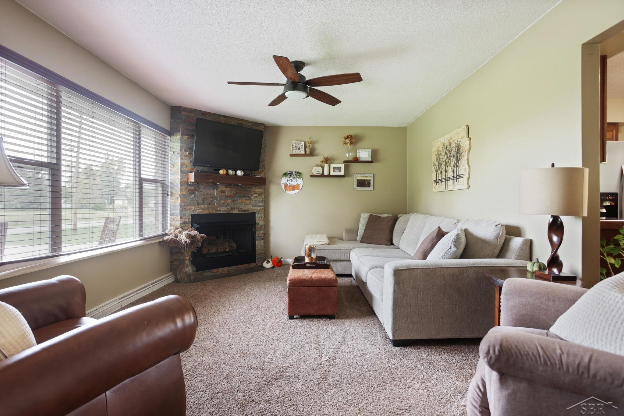 6798 Griffore Road Saginaw, MI 48604 - Photo 5 of 33 50124228-4.JPG