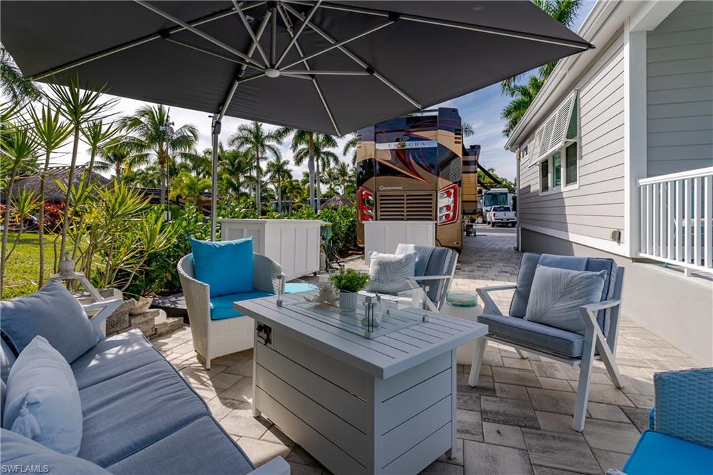 13598 Snapper Lane Naples, FL 34114 - Photo 10 of 40