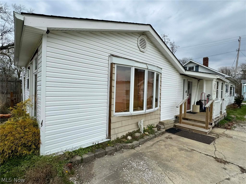 6205 Jefferson Road Ashtabula, OH 44004 - Photo 4 of 20