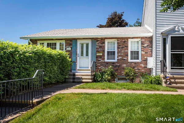 $269,900 | 19-27 Esquire Drive, Unit A, Manchester, CT 06042